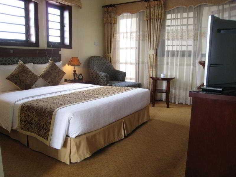 Hoa Binh Hotel Hanói Exterior foto